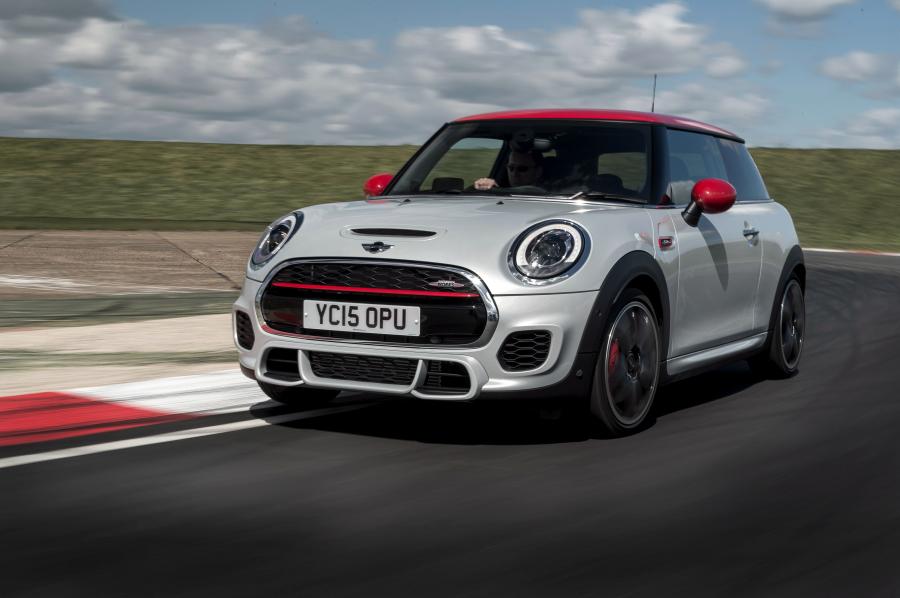  Mini Cooper S JCW 2015 года  (UK) (фото 2 из 10)